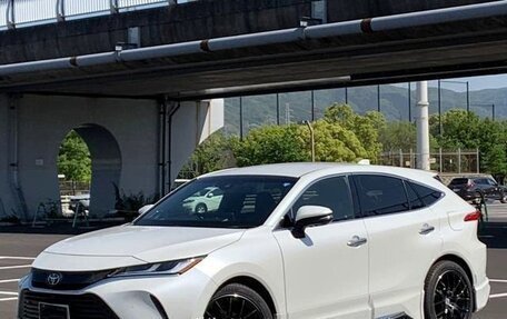 Toyota Harrier, 2021 год, 2 552 000 рублей, 2 фотография