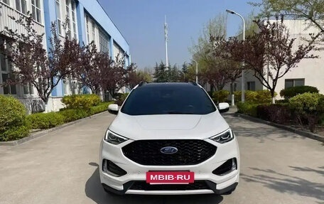 Ford Edge II рестайлинг, 2020 год, 2 600 000 рублей, 2 фотография