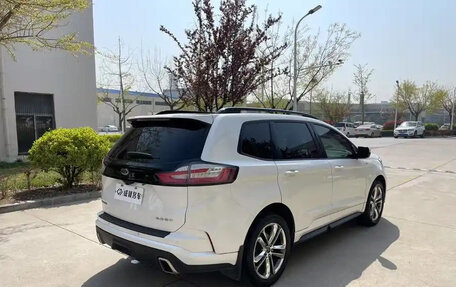 Ford Edge II рестайлинг, 2020 год, 2 600 000 рублей, 10 фотография