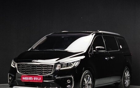 KIA Carnival III, 2020 год, 2 100 000 рублей, 1 фотография