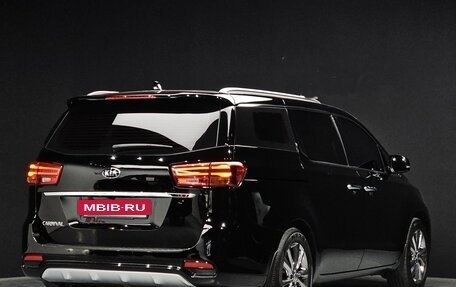 KIA Carnival III, 2020 год, 2 100 000 рублей, 4 фотография