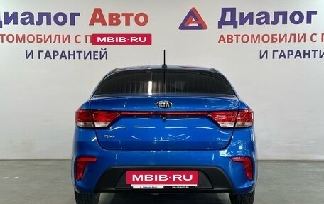 KIA Rio IV, 2017 год, 1 000 000 рублей, 3 фотография