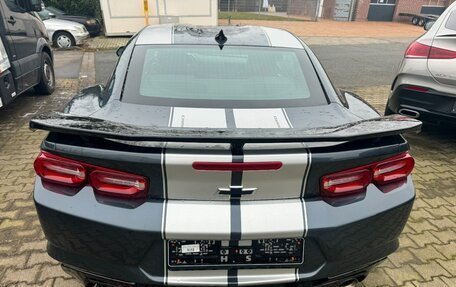 Chevrolet Camaro VI, 2022 год, 3 235 000 рублей, 5 фотография