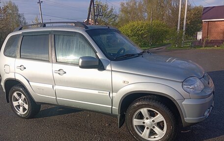 Chevrolet Niva I рестайлинг, 2014 год, 650 000 рублей, 3 фотография