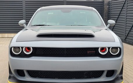 Dodge Challenger III рестайлинг 2, 2022 год, 8 000 000 рублей, 2 фотография
