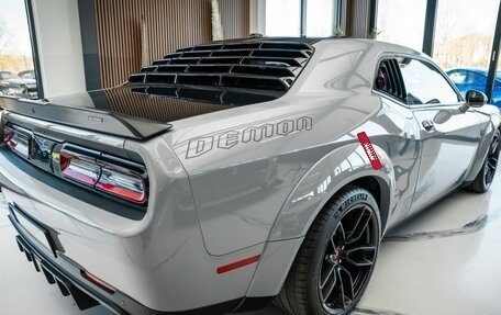 Dodge Challenger III рестайлинг 2, 2022 год, 8 000 000 рублей, 7 фотография