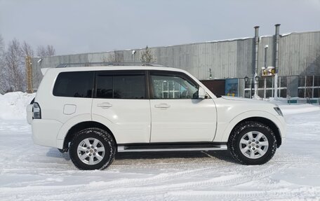 Mitsubishi Pajero IV, 2010 год, 2 200 000 рублей, 10 фотография