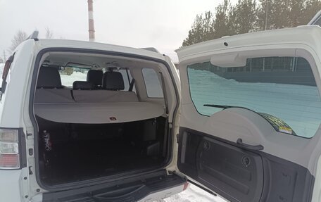 Mitsubishi Pajero IV, 2010 год, 2 200 000 рублей, 12 фотография