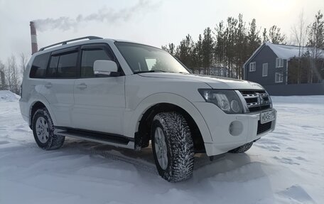 Mitsubishi Pajero IV, 2010 год, 2 200 000 рублей, 5 фотография