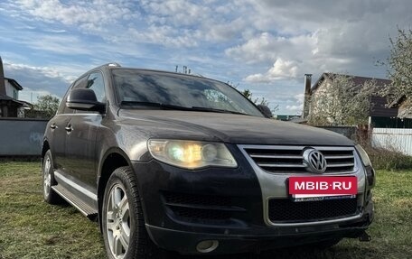 Volkswagen Touareg III, 2006 год, 650 000 рублей, 3 фотография