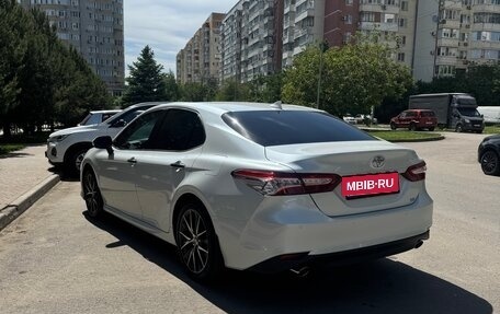 Toyota Camry, 2022 год, 5 756 666 рублей, 6 фотография