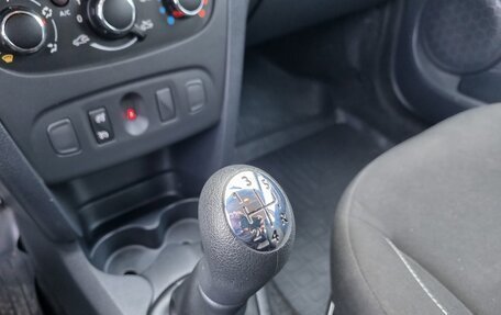 Renault Sandero II рестайлинг, 2020 год, 1 199 000 рублей, 28 фотография