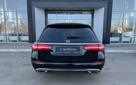 Mercedes-Benz E-Класс, 2018 год, 2 690 000 рублей, 4 фотография