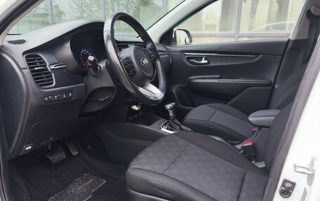 KIA Rio IV, 2019 год, 1 290 000 рублей, 10 фотография