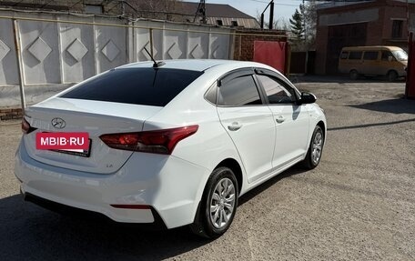 Hyundai Solaris II рестайлинг, 2017 год, 1 099 999 рублей, 5 фотография