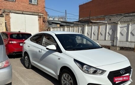 Hyundai Solaris II рестайлинг, 2017 год, 1 099 999 рублей, 4 фотография