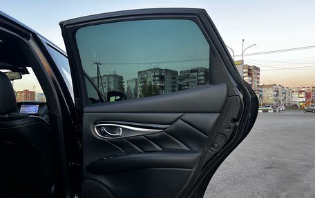 Infiniti Q70 I, 2014 год, 1 855 000 рублей, 8 фотография