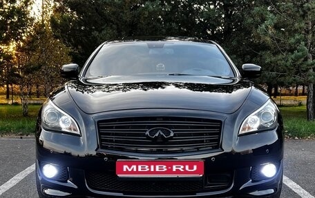 Infiniti Q70 I, 2014 год, 1 855 000 рублей, 2 фотография