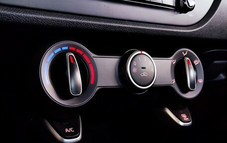 KIA Rio IV, 2019 год, 1 289 000 рублей, 28 фотография