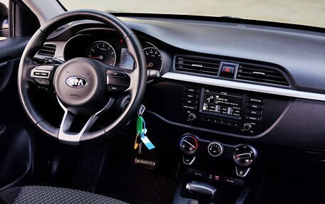 KIA Rio IV, 2019 год, 1 289 000 рублей, 25 фотография