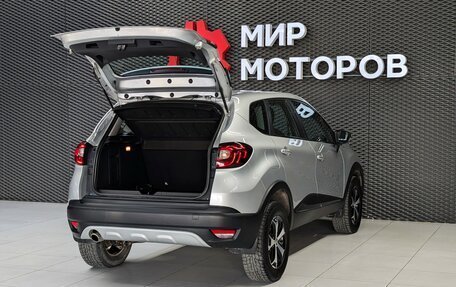 Renault Kaptur I рестайлинг, 2017 год, 1 330 000 рублей, 15 фотография