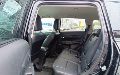 Mitsubishi Outlander III рестайлинг 3, 2018 год, 2 524 995 рублей, 13 фотография
