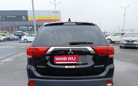 Mitsubishi Outlander III рестайлинг 3, 2018 год, 2 524 995 рублей, 6 фотография