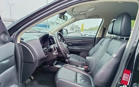 Mitsubishi Outlander III рестайлинг 3, 2018 год, 2 524 995 рублей, 9 фотография