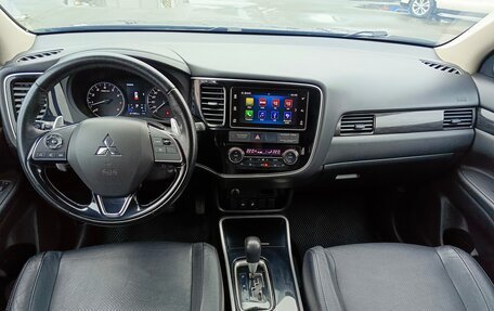 Mitsubishi Outlander III рестайлинг 3, 2018 год, 2 524 995 рублей, 17 фотография