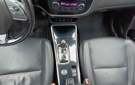 Mitsubishi Outlander III рестайлинг 3, 2018 год, 2 524 995 рублей, 24 фотография