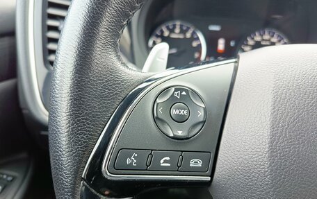 Mitsubishi Outlander III рестайлинг 3, 2018 год, 2 524 995 рублей, 19 фотография