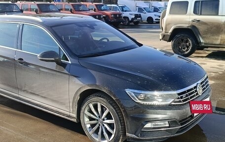 Volkswagen Passat B8 рестайлинг, 2019 год, 2 200 000 рублей, 7 фотография