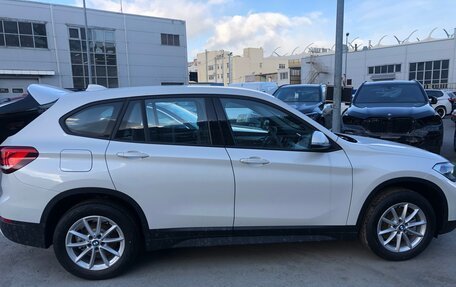 BMW X1, 2019 год, 3 300 000 рублей, 2 фотография