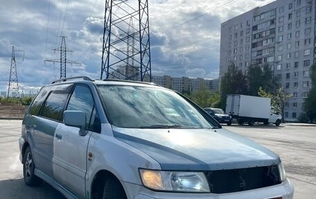 Mitsubishi Chariot III, 2000 год, 180 000 рублей, 2 фотография