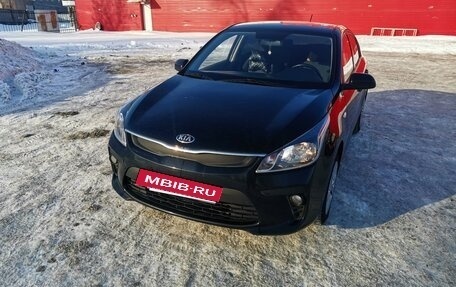 KIA Rio IV, 2019 год, 1 350 000 рублей, 2 фотография