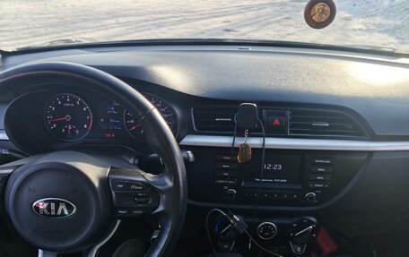 KIA Rio IV, 2019 год, 1 350 000 рублей, 4 фотография