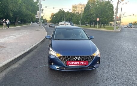 Hyundai Solaris II рестайлинг, 2022 год, 1 490 000 рублей, 5 фотография