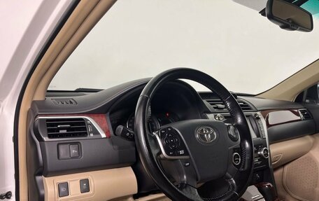 Toyota Camry, 2014 год, 1 750 000 рублей, 20 фотография