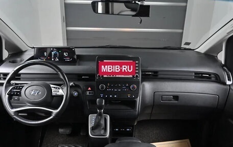 Hyundai Staria, 2022 год, 4 150 000 рублей, 8 фотография