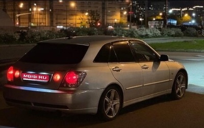 Toyota Altezza, 2001 год, 900 000 рублей, 1 фотография