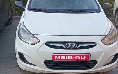 Hyundai Solaris II рестайлинг, 2013 год, 700 000 рублей, 1 фотография