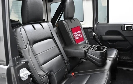 Jeep Wrangler, 2021 год, 4 500 000 рублей, 8 фотография