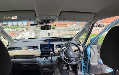 Honda Freed II, 2017 год, 1 649 000 рублей, 6 фотография