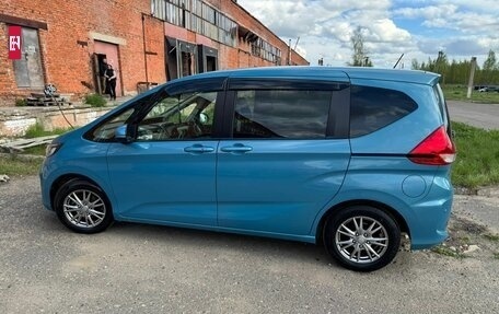 Honda Freed II, 2017 год, 1 649 000 рублей, 2 фотография
