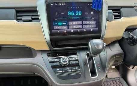 Honda Freed II, 2017 год, 1 649 000 рублей, 11 фотография
