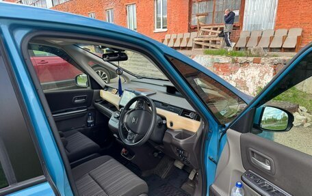 Honda Freed II, 2017 год, 1 649 000 рублей, 8 фотография