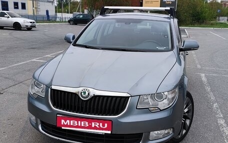 Skoda Superb III рестайлинг, 2010 год, 1 410 000 рублей, 2 фотография