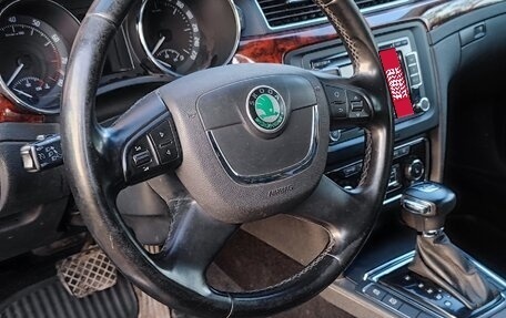 Skoda Superb III рестайлинг, 2010 год, 1 410 000 рублей, 23 фотография