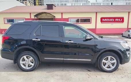 Ford Explorer VI, 2017 год, 3 500 000 рублей, 2 фотография