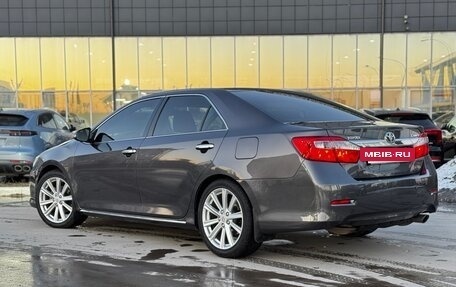 Toyota Camry, 2013 год, 1 890 000 рублей, 7 фотография